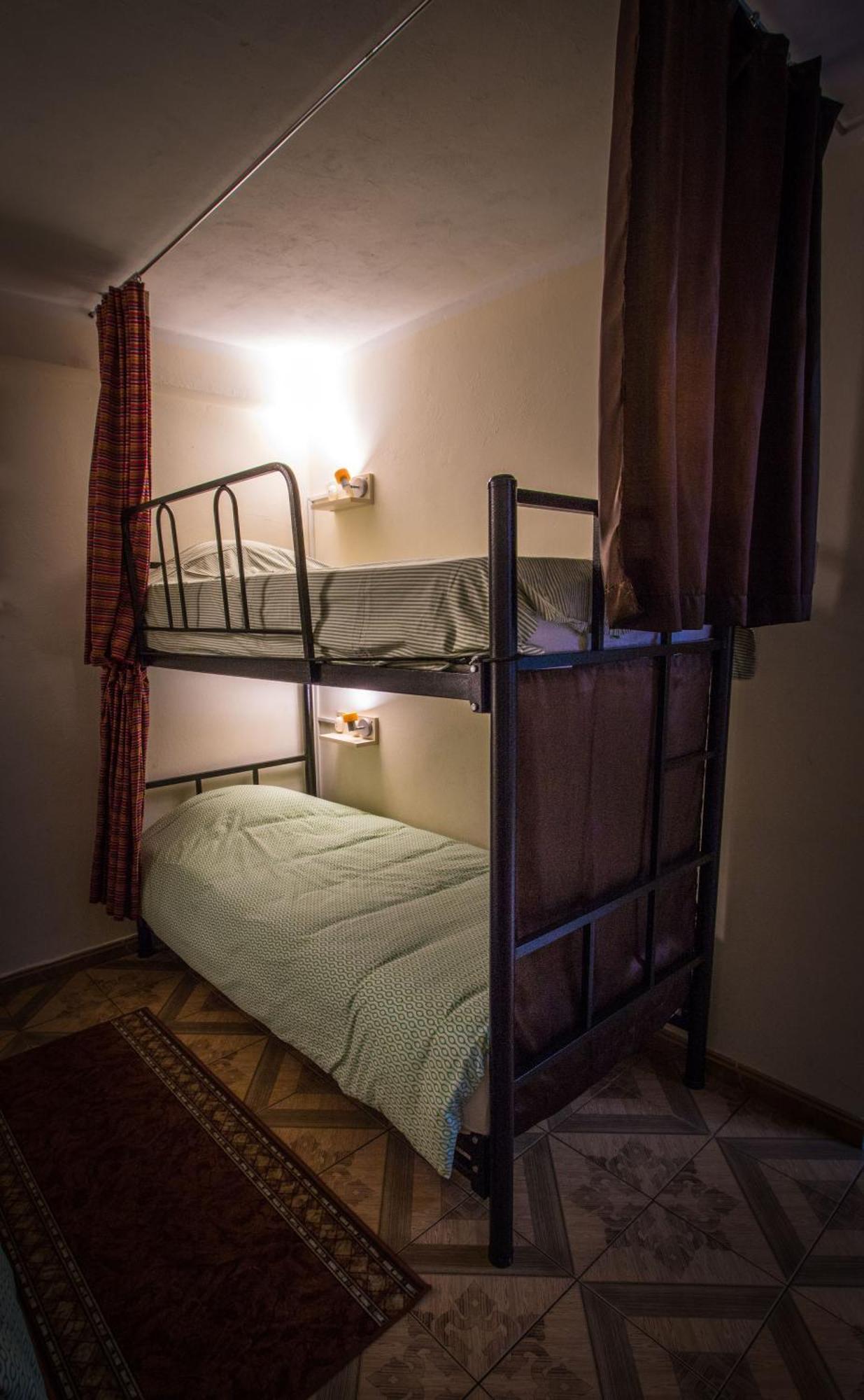 Mama Backpackers Hostel Лима Екстериор снимка