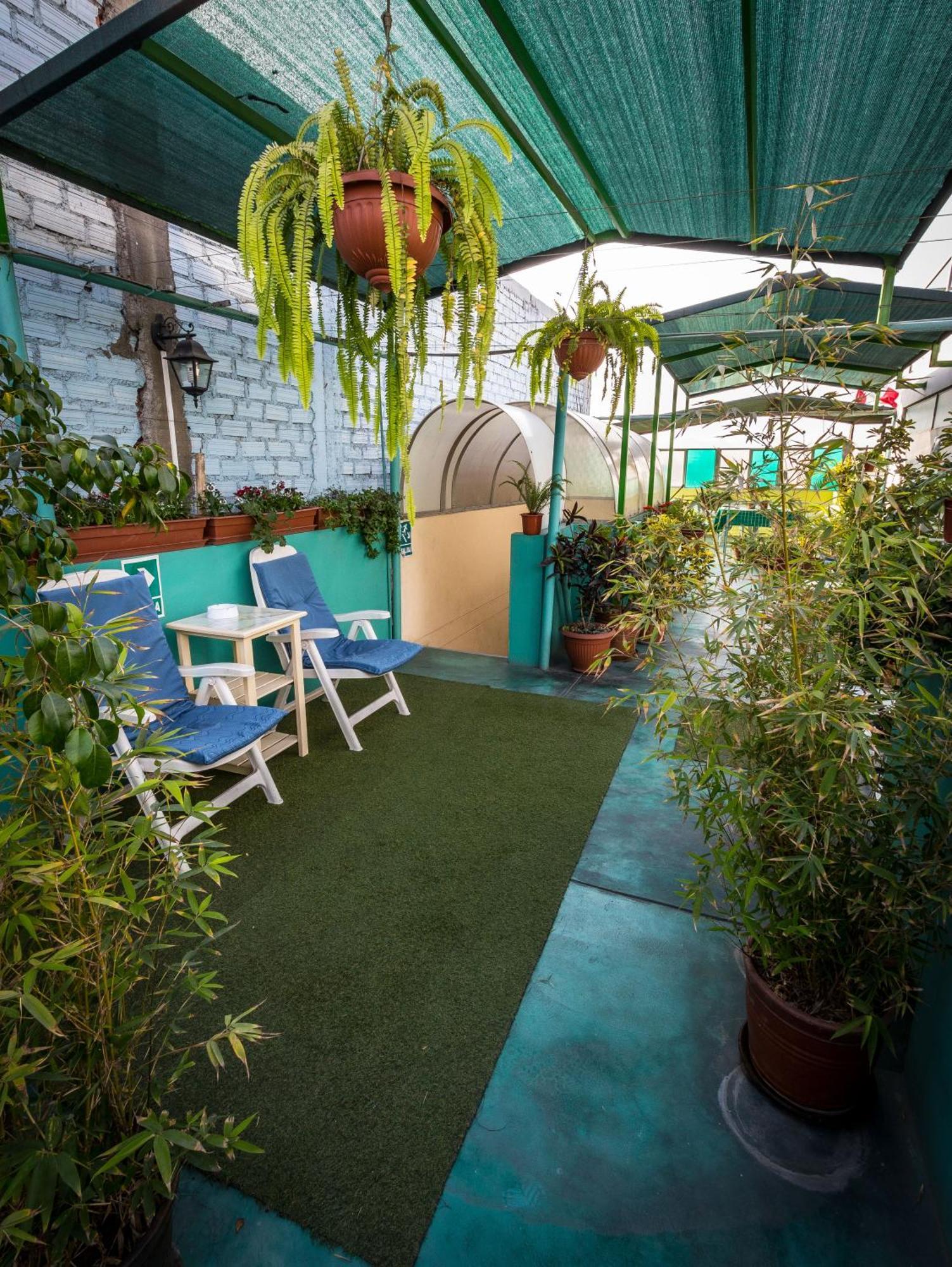 Mama Backpackers Hostel Лима Екстериор снимка
