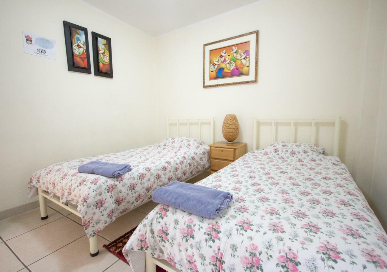 Mama Backpackers Hostel Лима Екстериор снимка